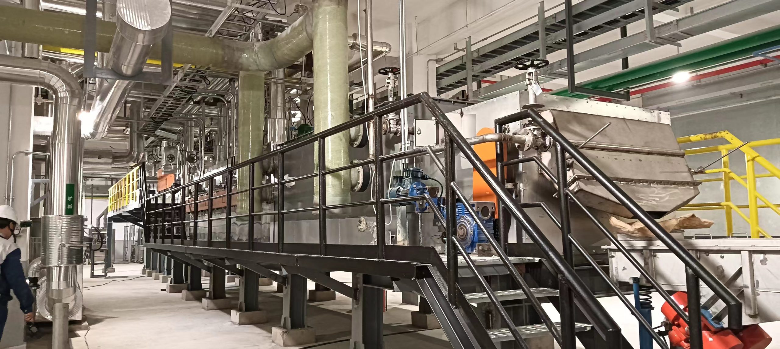 Chemical product drying and recycling furnace